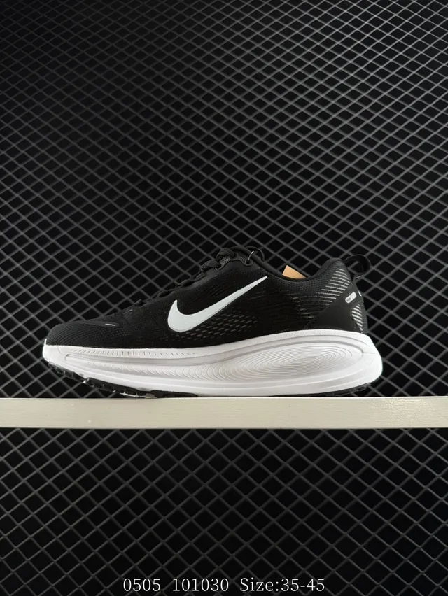 Nike ZoomX Black and White Running Shoes 4