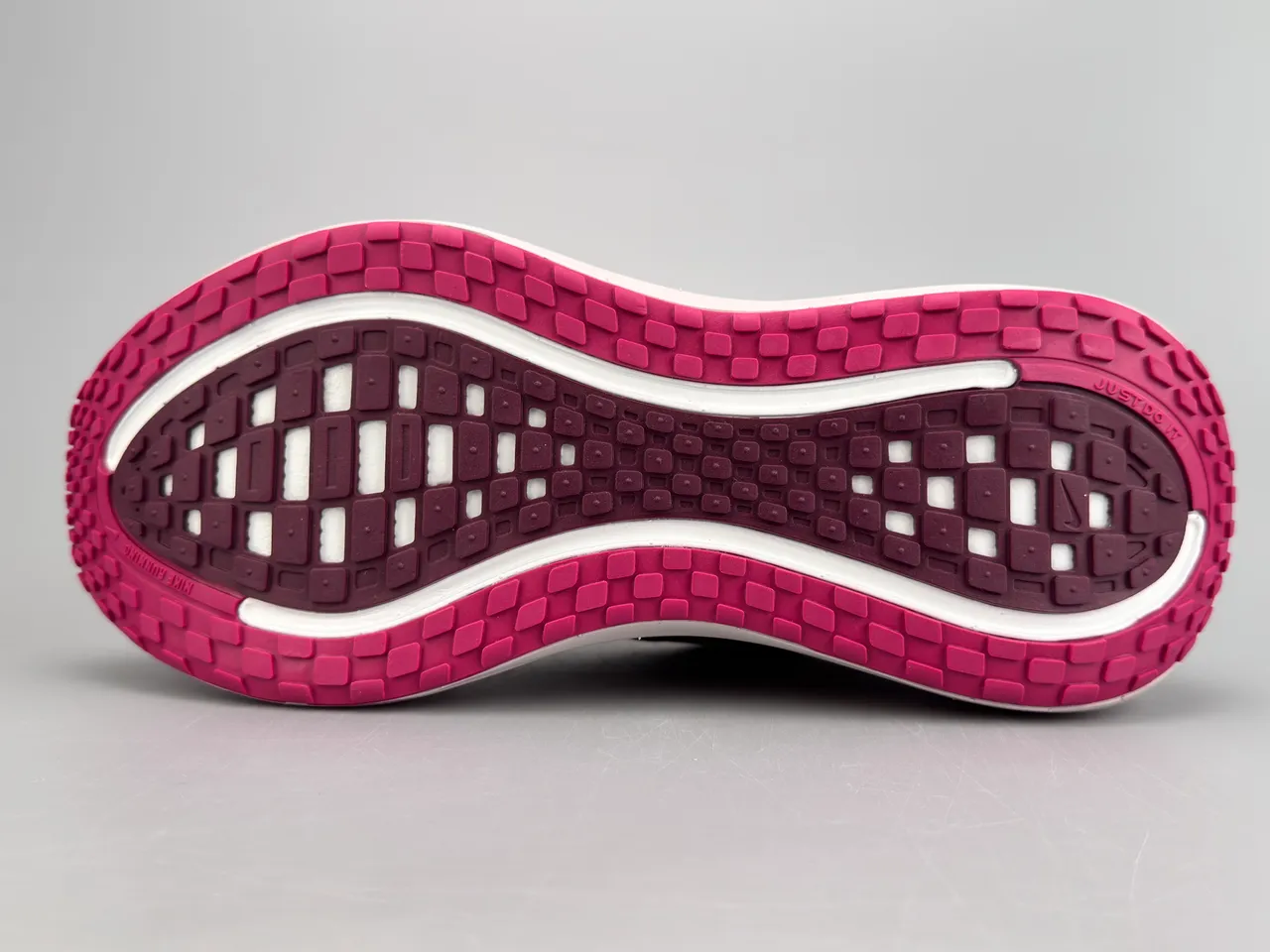 Nike ZoomX Invincible Run Pink Magenta Running Shoes 5