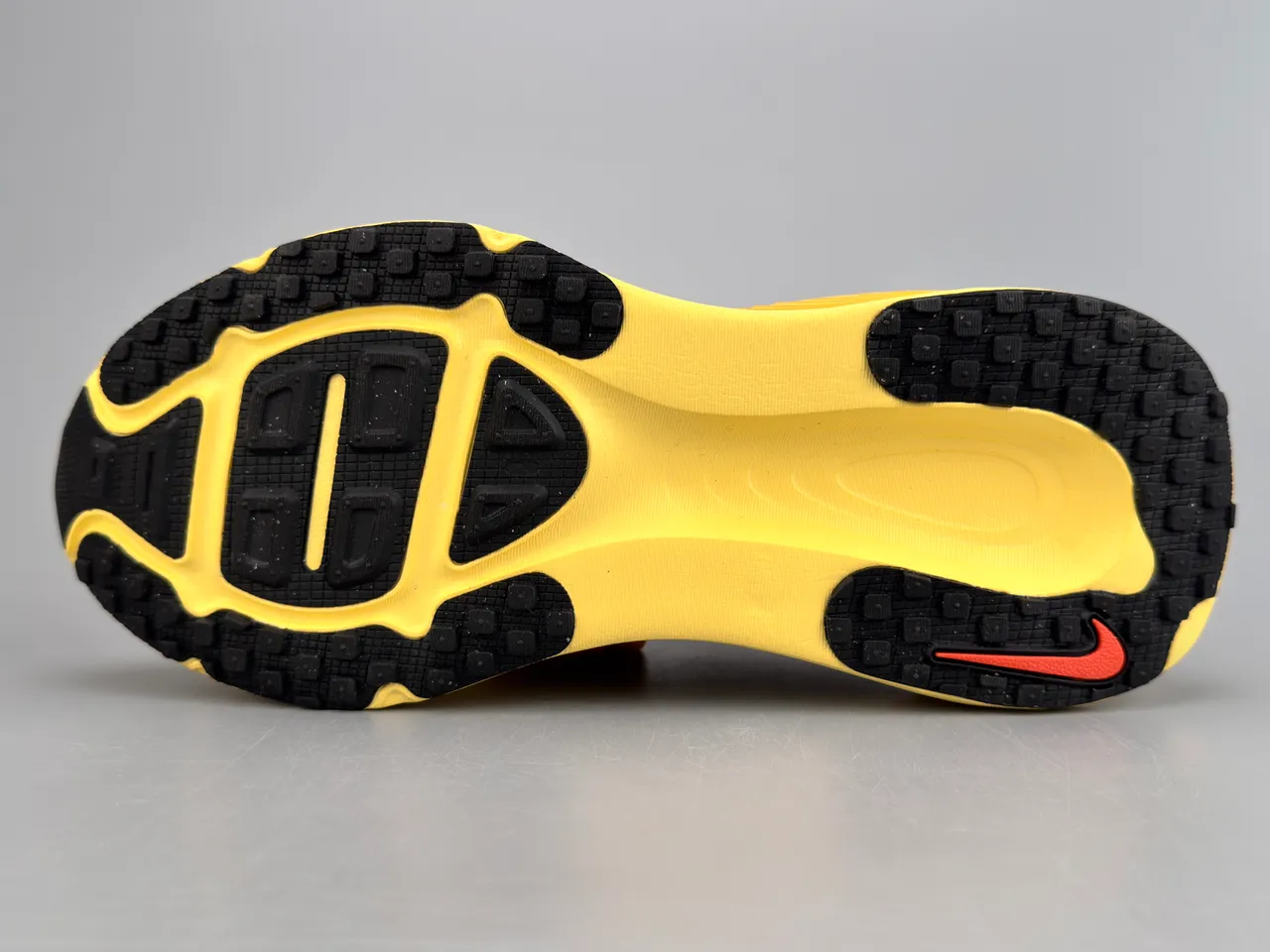 Nike ZoomX Invincible Run Yellow Red Engineered Mesh Upper Layered Synthetic Overlays Running Shoes 8