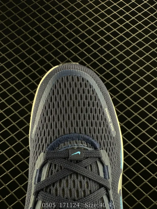 Nike ZoomX Navy Blue Engineered Mesh Wave-Stripe Running Shoes 2