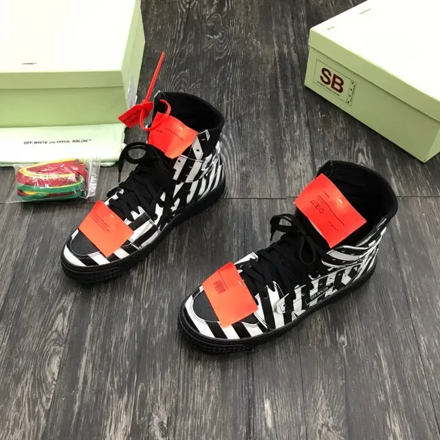 Zapatillas lifestyle Off-White negro high top con rayas diagonales 8