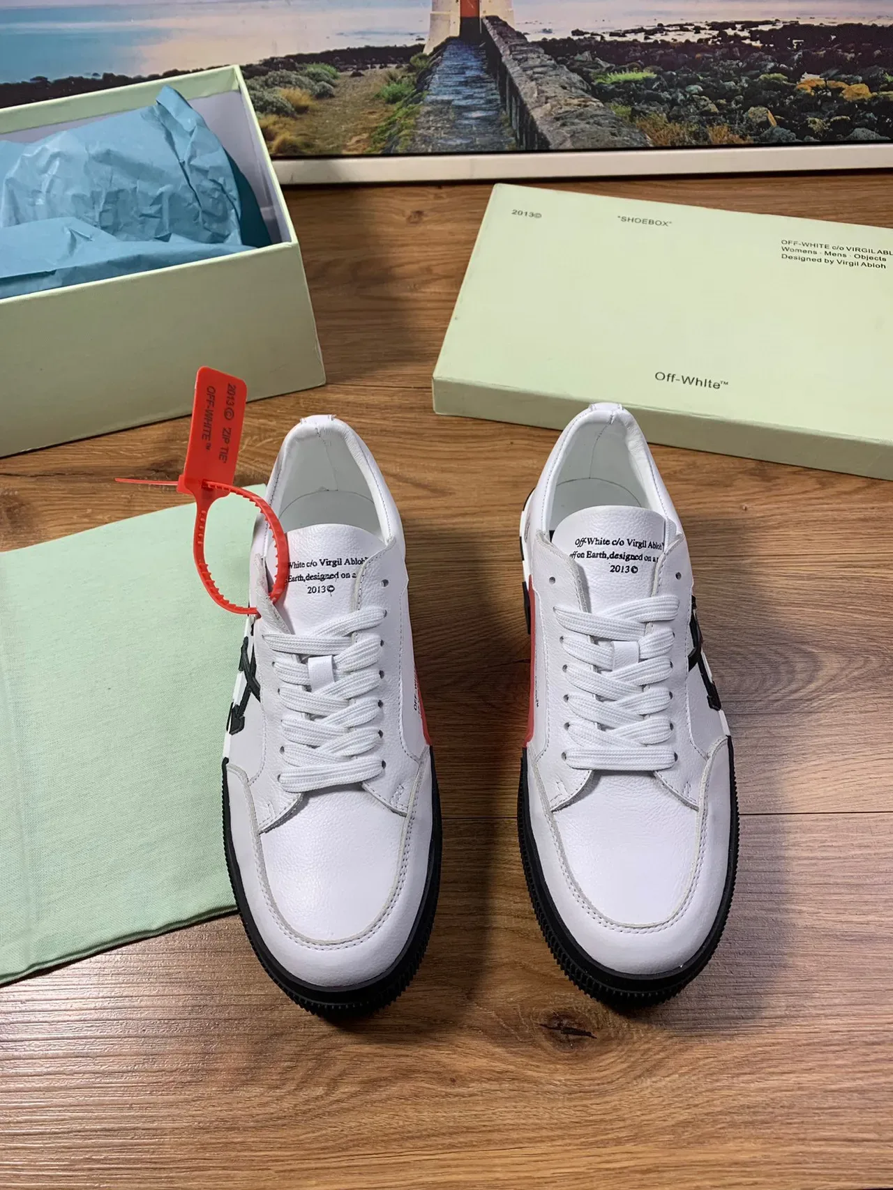 Off-White Chaussures de Style de Vie en Cuir Noir Low-Top 9