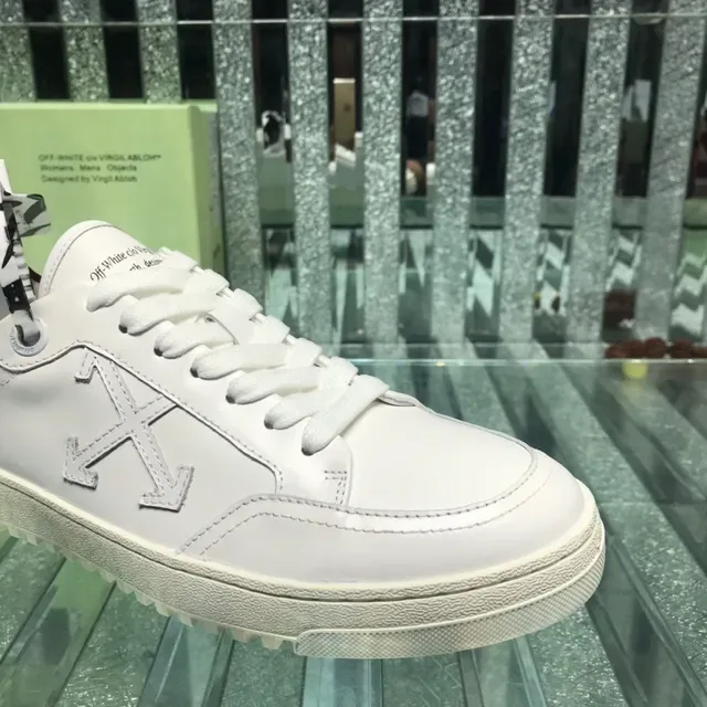 Off-White Diagonal Arrow White Red Lifestyle Sneakers 7