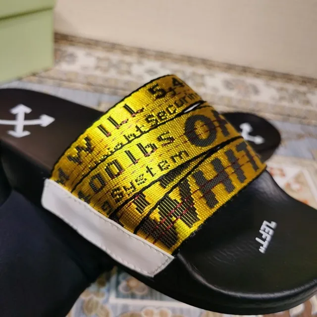 Off-White Slide Preto e Amarelo Alça Industrial Sandálias 5