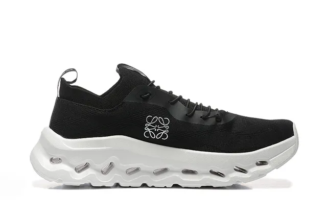 On Black White Knit Upper Sculpted CloudTec Phase Midsole Running Shoes 4