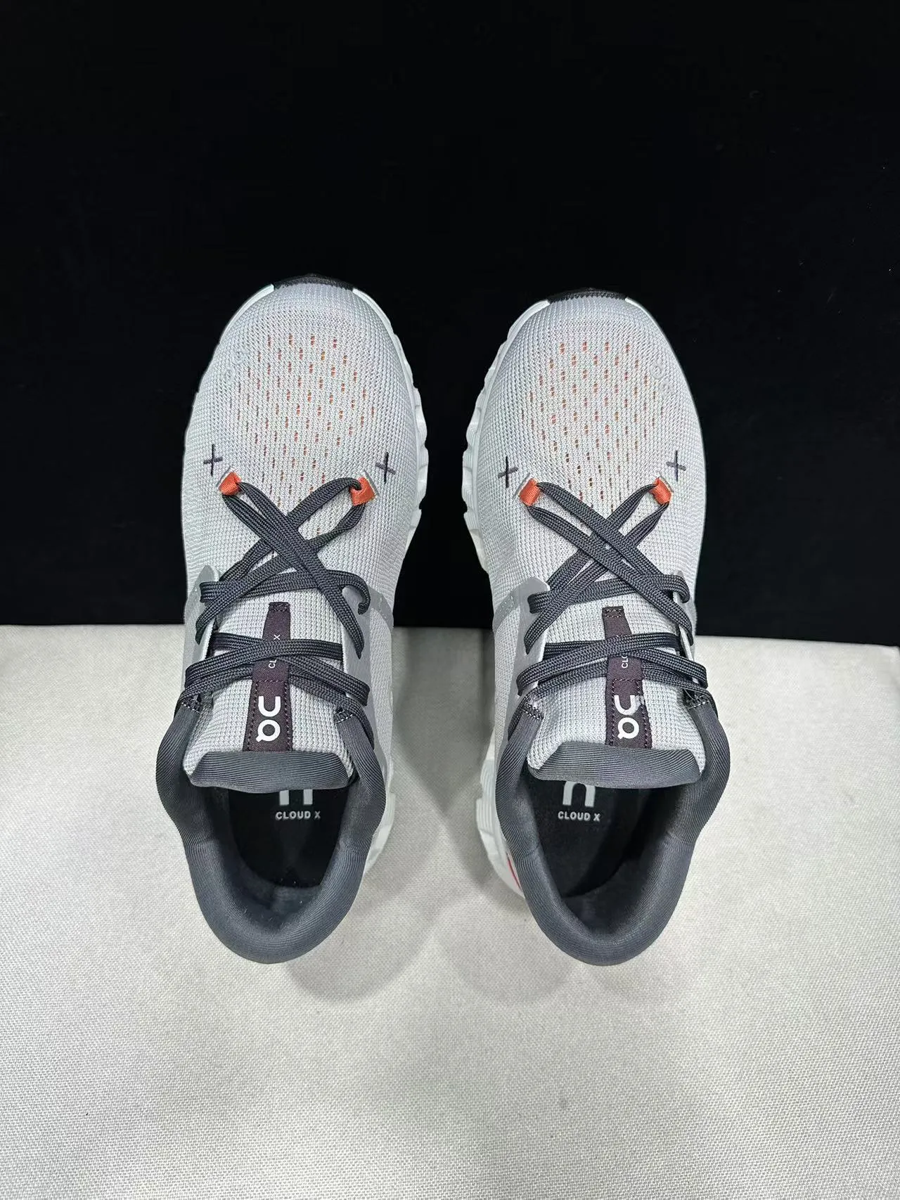 On Cloud Gray White Engineered Knit Upper Segmented CloudTec Midsole Lifestyle Sneakers 8