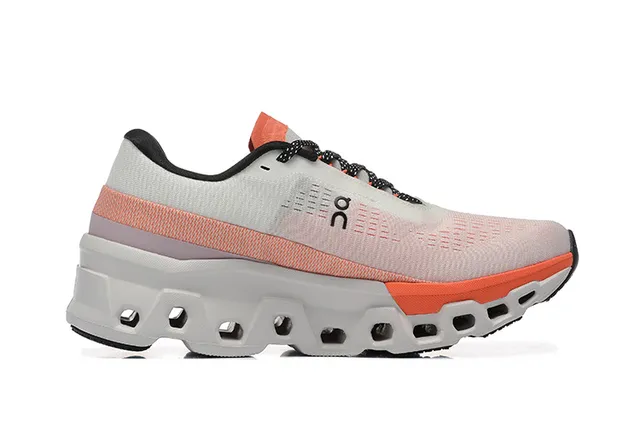 On Cloudmonster Gris Naranja Parte superior de malla ingenierizada Hexagonal CloudTec Pod Midsole Zapatillas de correr 4