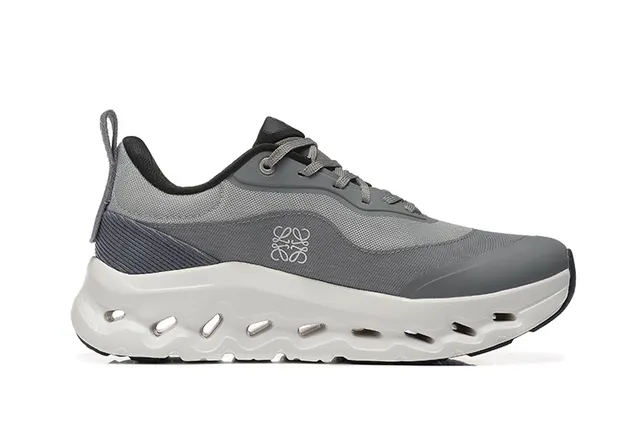 On Gray Black Mesh Upper Sculpted Podded Midsole Running Shoes 5