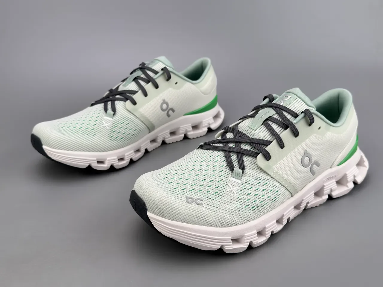 On Green White Engineered Knit Upper Segmented CloudTec Midsole Sneakers 7