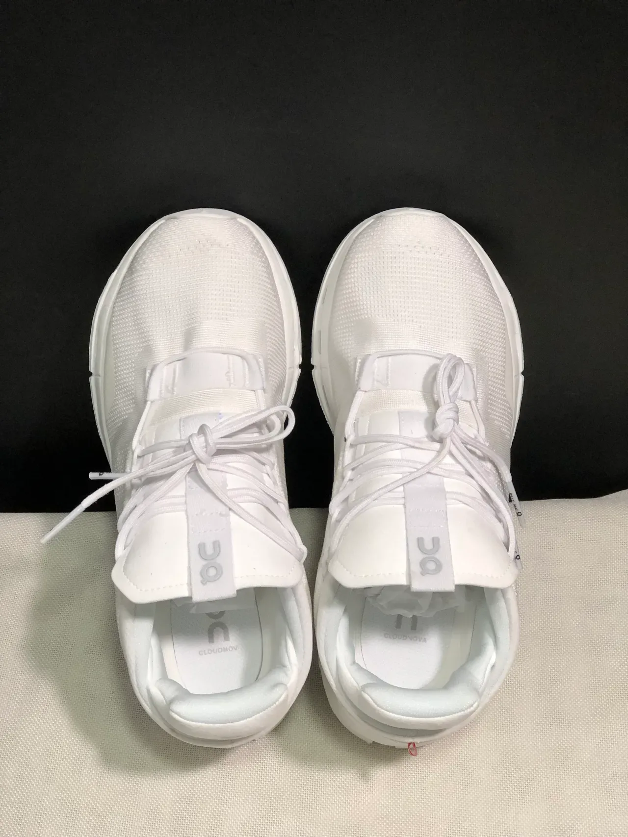 On White Knit Upper Integrated Lacing Cage Lifestyle Sneakers 7
