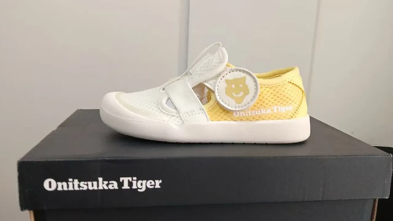Onitsuka Tiger sneakers lifestyle blanc et bleu slip-on avec upper en maille 5