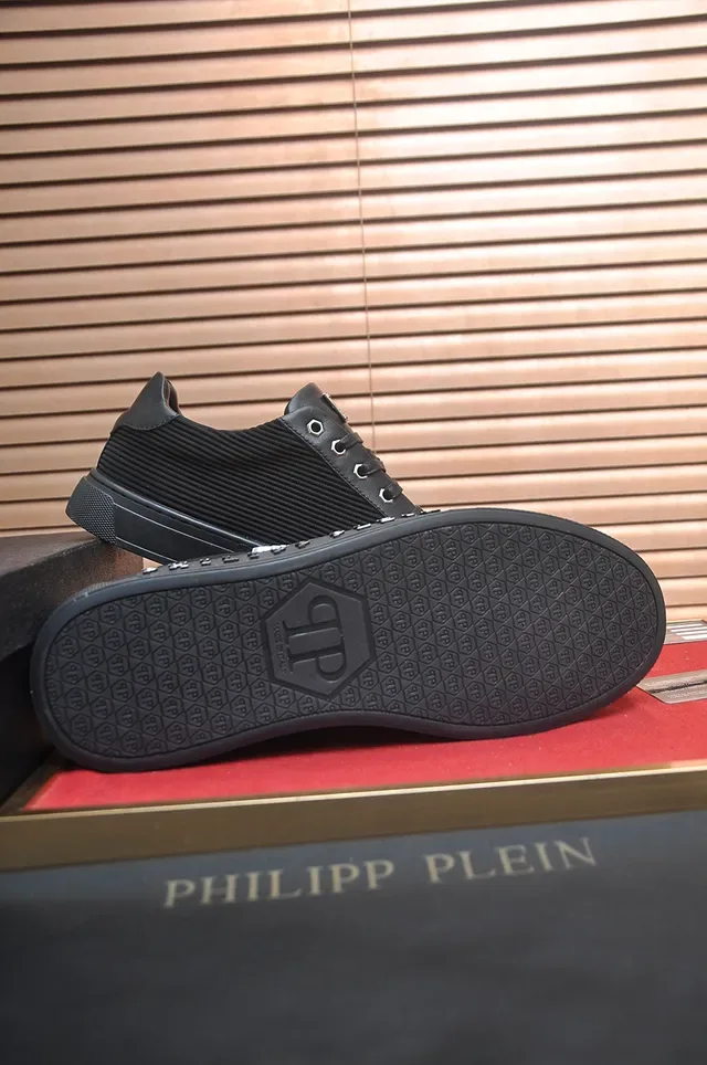 Philipp Plein Sneakers Lifestyle Noir avec Semelle Médiane Embossée 2