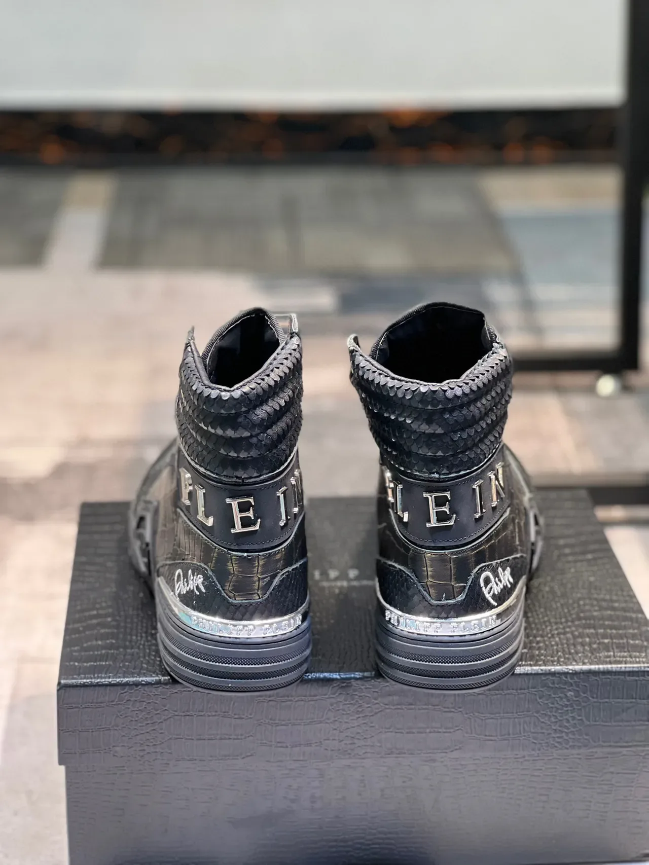 Philipp Plein Noir Argent Cuir Crocodile Embossé Hautes Lifestyle Sneakers 2