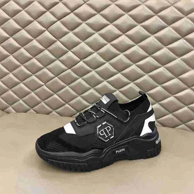 Philipp Plein Tênis pretos e brancos com upper de malha, sola esculpida e sola chunky 2
