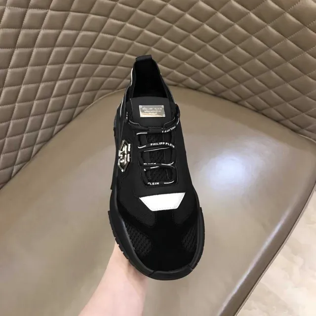 Philipp Plein Tênis pretos e brancos com upper de malha, sola esculpida e sola chunky 9