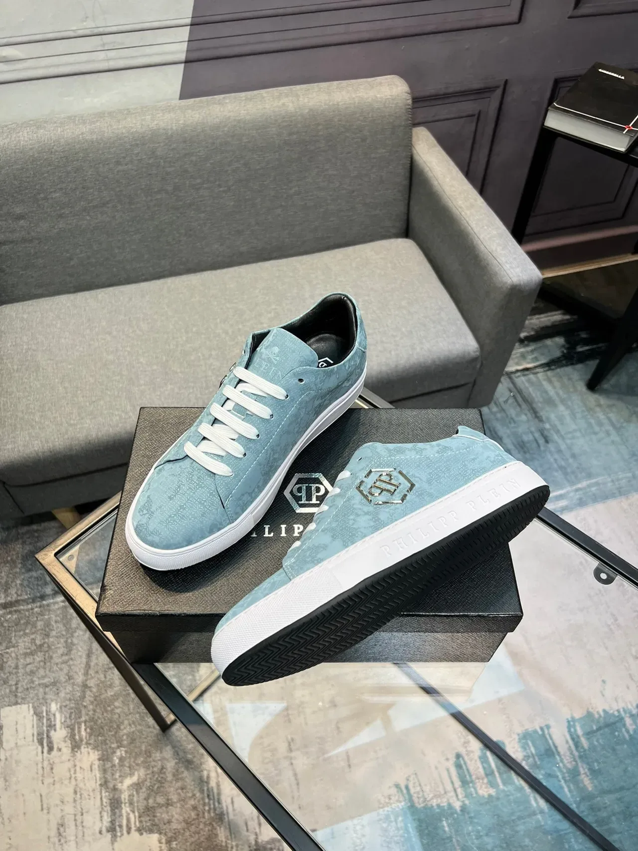 Philipp Plein Sneakers Lifestyle Bleu Blanc Low-Top Texturées Motif Floral Partie Supérieure 4