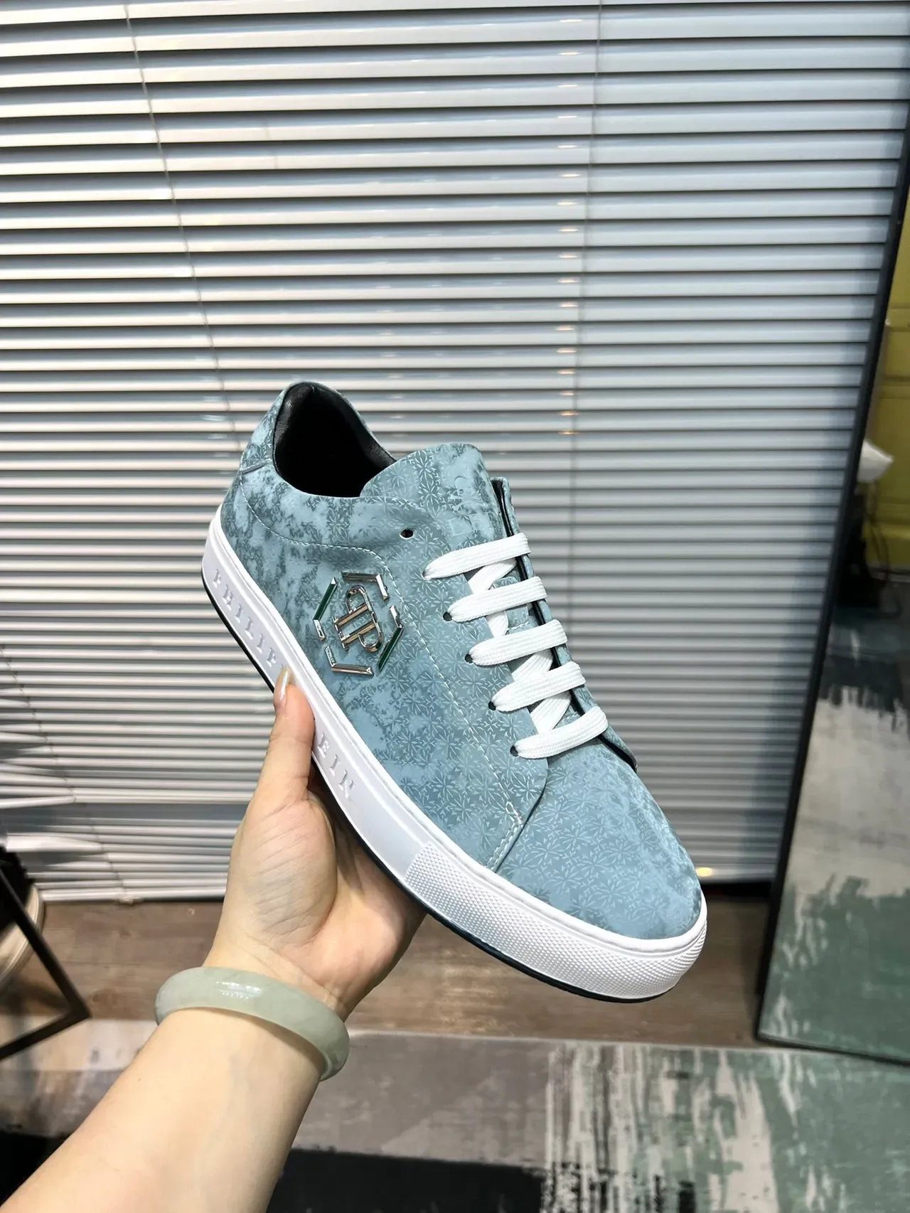 Philipp Plein Sneakers Lifestyle Bleu Blanc Low-Top Texturées Motif Floral Partie Supérieure 6