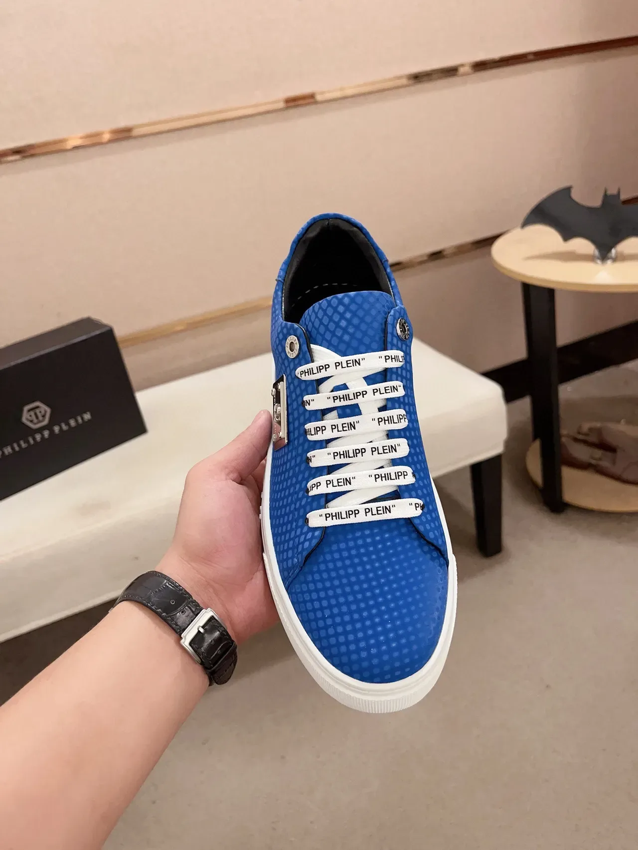 Philipp Plein Bleu Blanc Perforé-Texturé Haut Contraste Semelle sneakers lifestyle 2