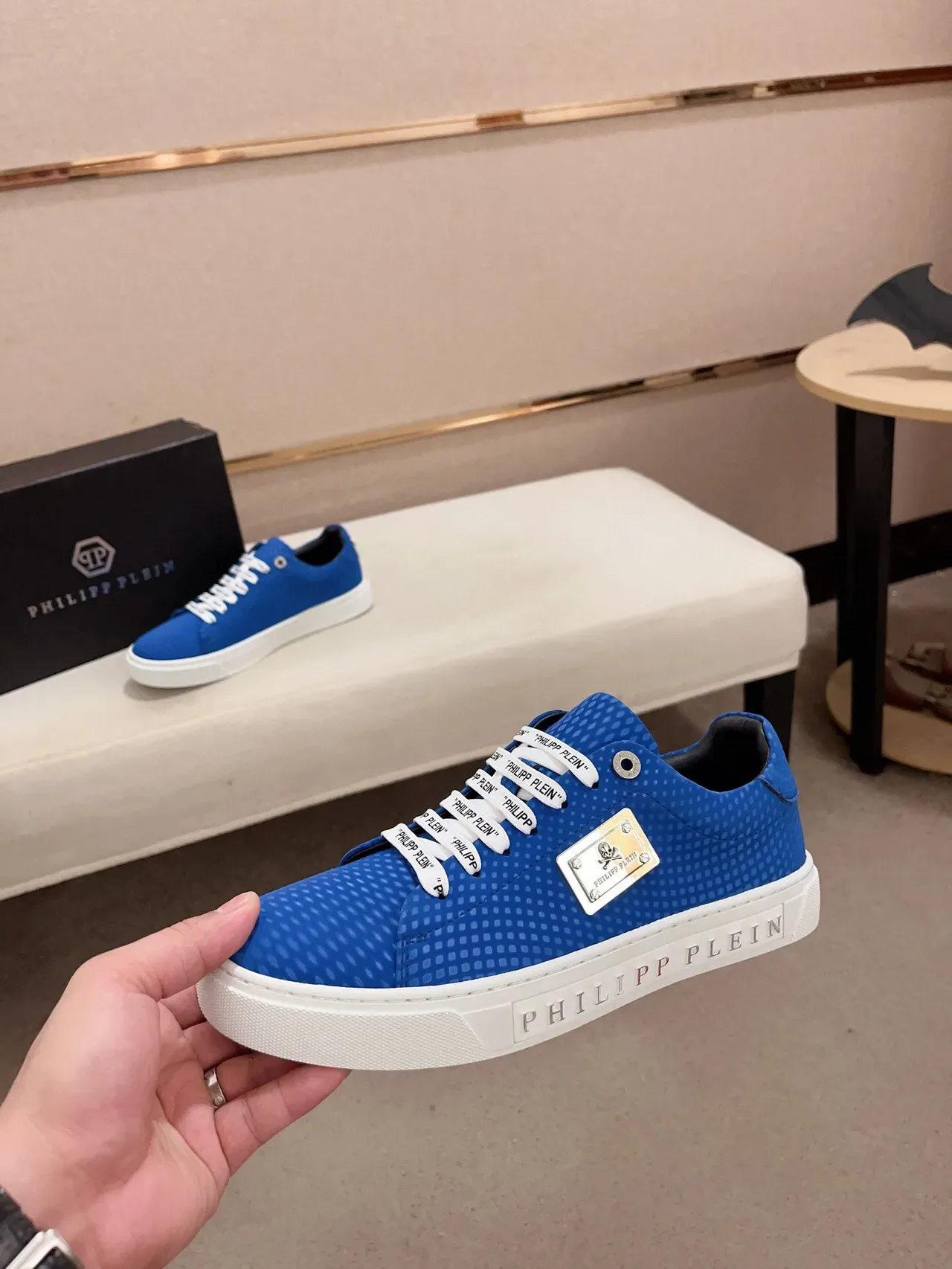 Philipp Plein Bleu Blanc Perforé-Texturé Haut Contraste Semelle sneakers lifestyle 3