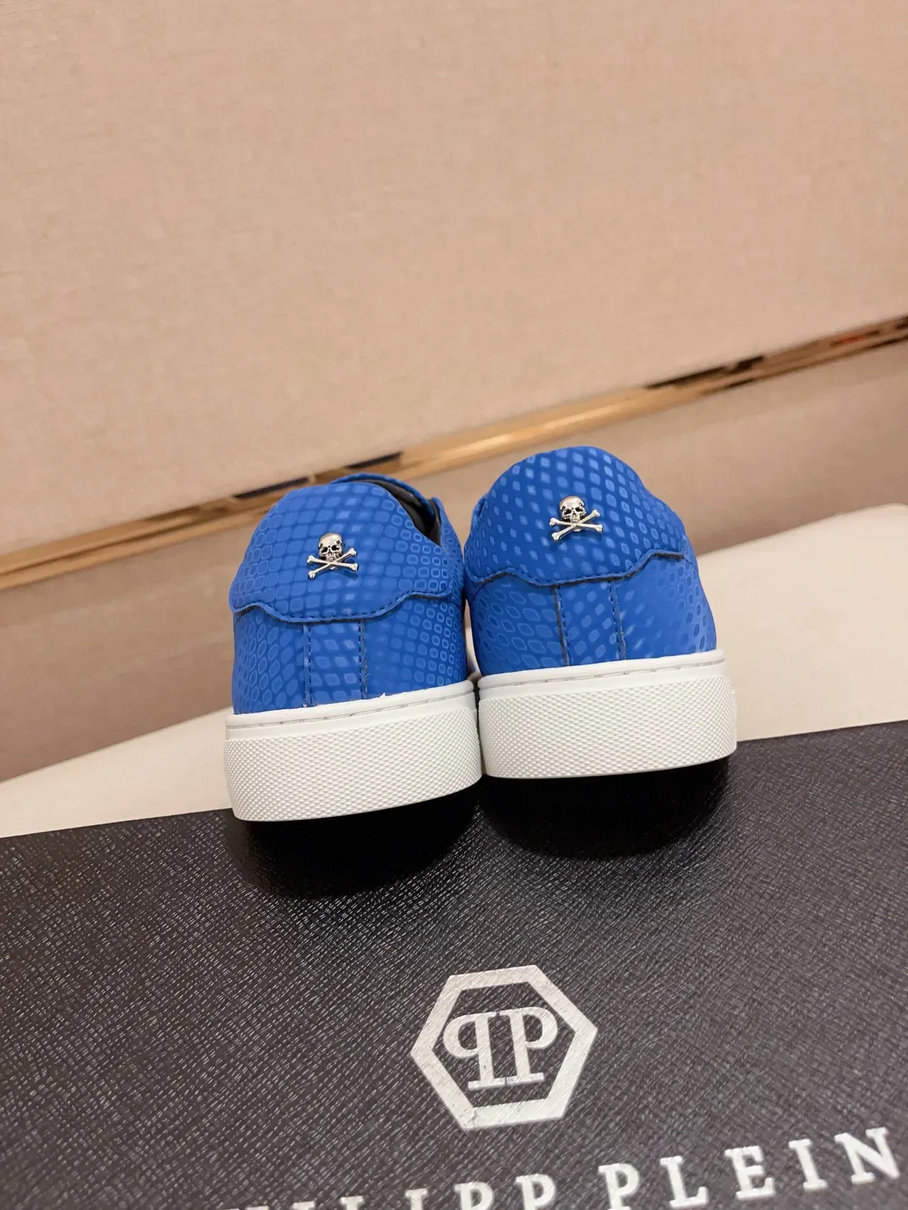 Philipp Plein Bleu Blanc Perforé-Texturé Haut Contraste Semelle sneakers lifestyle 8