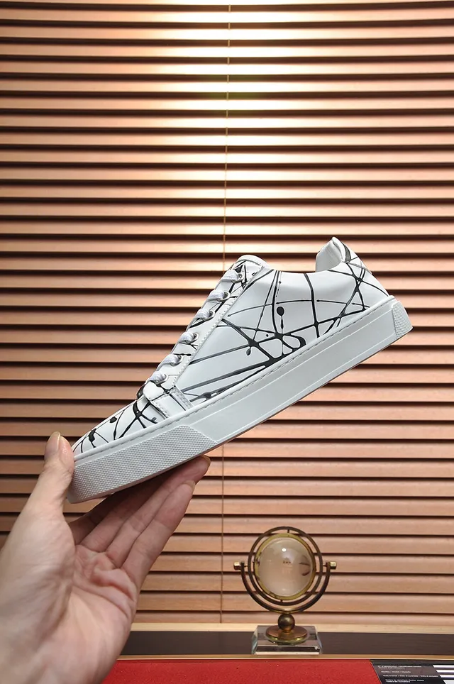 Philipp Plein impression graffiti blanc noir sneakers lifestyle 5