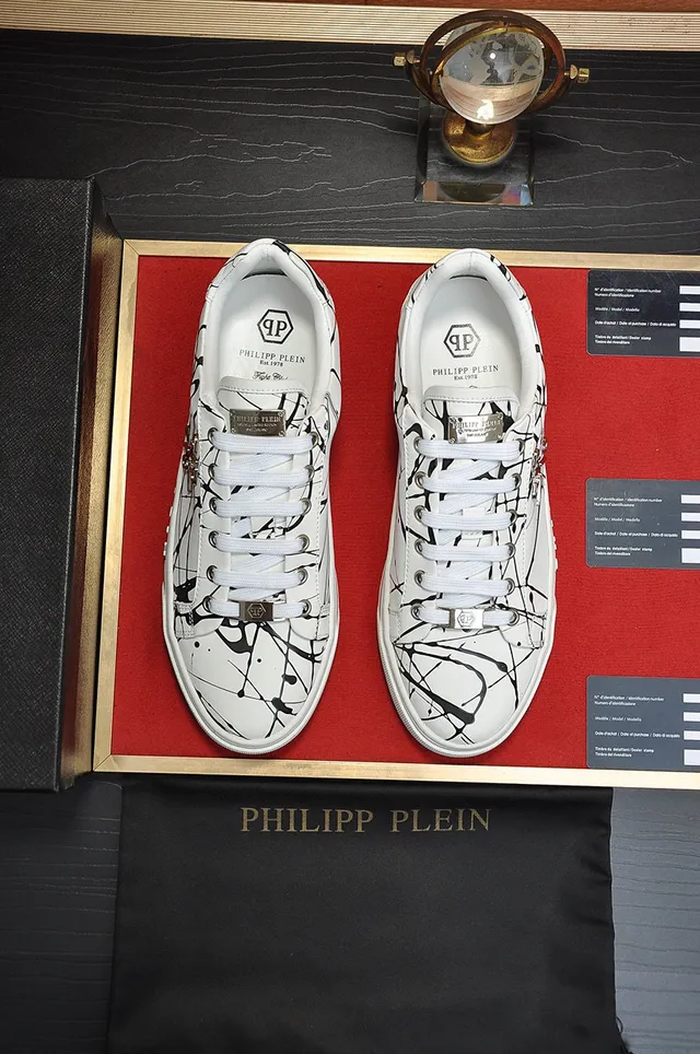 Philipp Plein impression graffiti blanc noir sneakers lifestyle 7