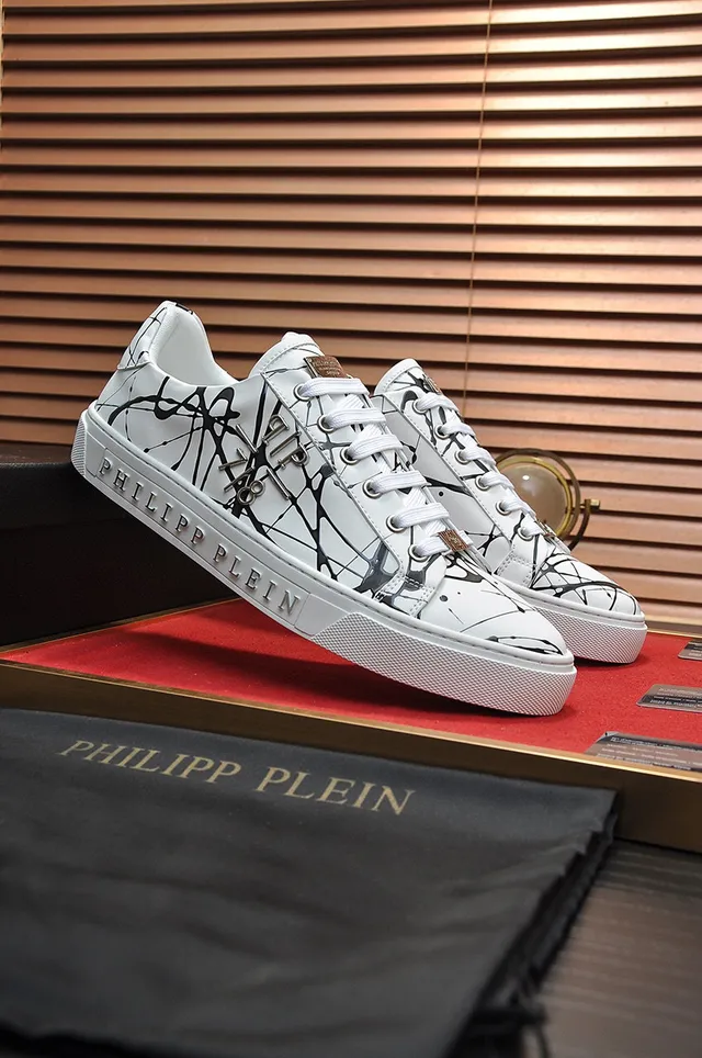 Philipp Plein impression graffiti blanc noir sneakers lifestyle 9