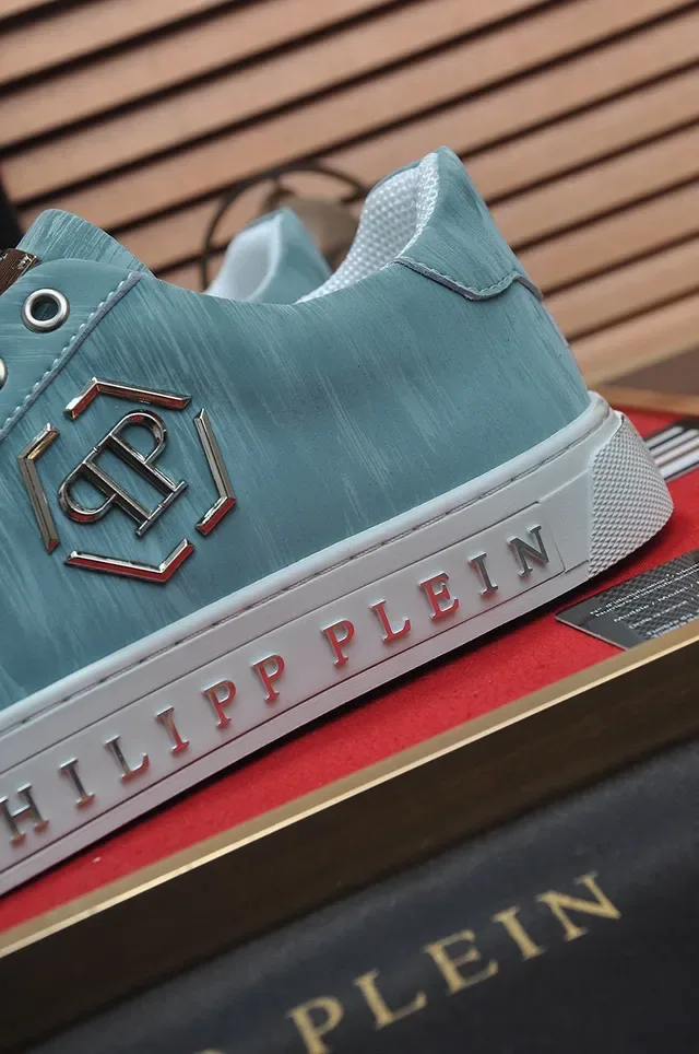 Philipp Plein Sneakers Lifestyle Bleu Clair Lacés avec Marque 9