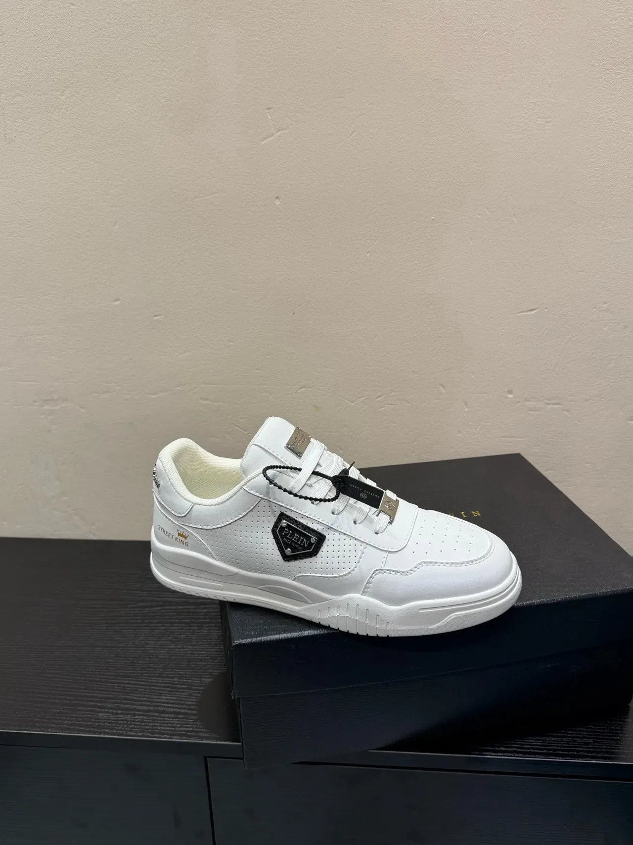 Philipp Plein Street King tênis lifestyle perfurados brancos 9