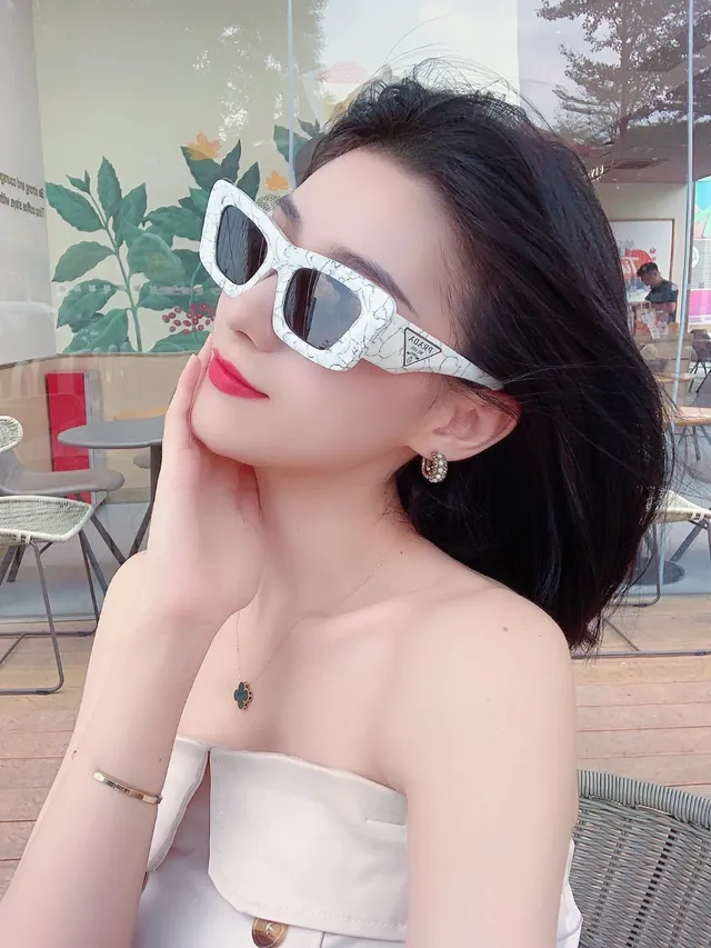 Prada Angular Cat-Eye Glossy Black Sunglasses 6
