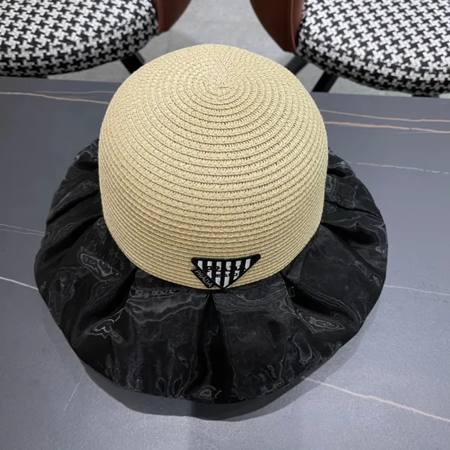 Prada Beige Black Woven Straw Crown Glossy Marbled Fabric Brim Bucket Hat 5