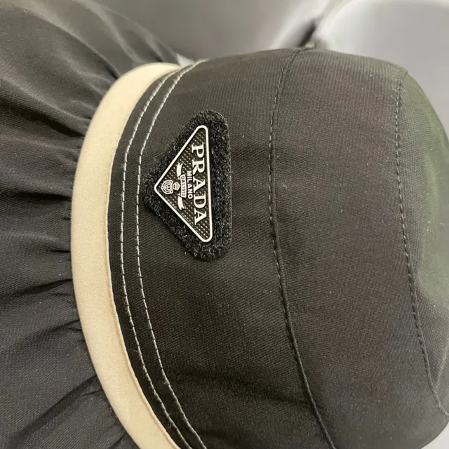 Prada Black Beige Nylon-Like Fabric Cream Contrast Band Bucket Hat 7