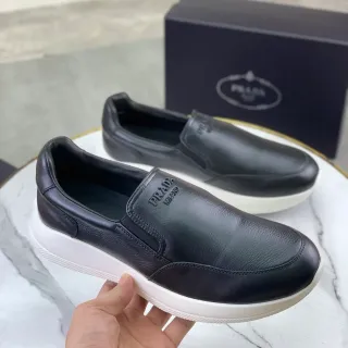 Prada Cloudbust mocassins à plateforme en cuir noir