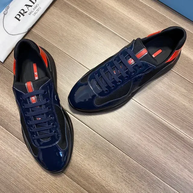 Sneakers Prada Cloudbust Noir et Rouge Cuir Patenté Brillant Panneau de Maille Style de Vie 5
