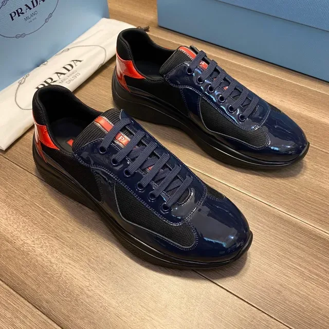Sneakers Prada Cloudbust Noir et Rouge Cuir Patenté Brillant Panneau de Maille Style de Vie 6