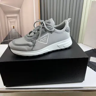 Prada Cloudbust Zapatillas Lifestyle de Textil Gris