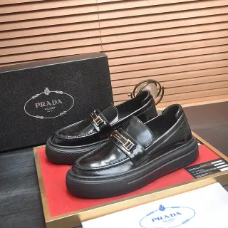 Prada Cloudbust Loafer جلد أسود لامع H-Buckle أحذية لوفر منصة