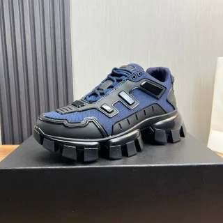 Prada Cloudbust حذاء رياضي أزرق بحري وأسود سميك