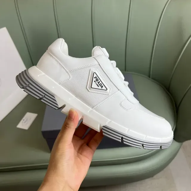 Prada Cloudbust Blanco y Gris Lifestyle Sneakers 4