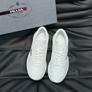 Prada Cloudbust White مينيماليست جلدي كولار مبطن أحذية لايف ستايل