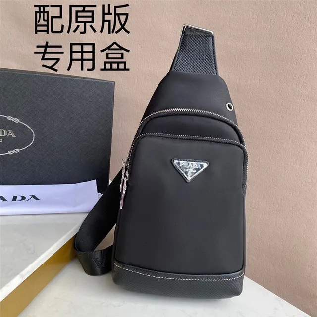 Prada Re-Edition 2005 Sling Bag Black Structured Nylon Crossbody Bag 3