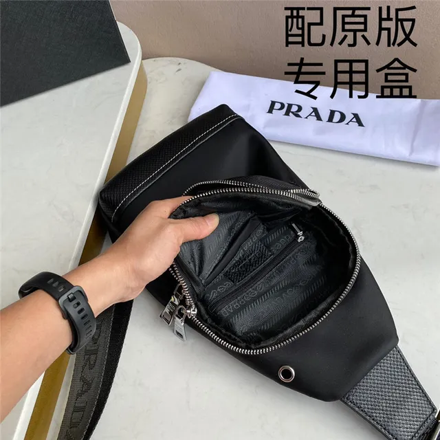 Prada Re-Edition 2005 Sling Bag Black Structured Nylon Crossbody Bag 4