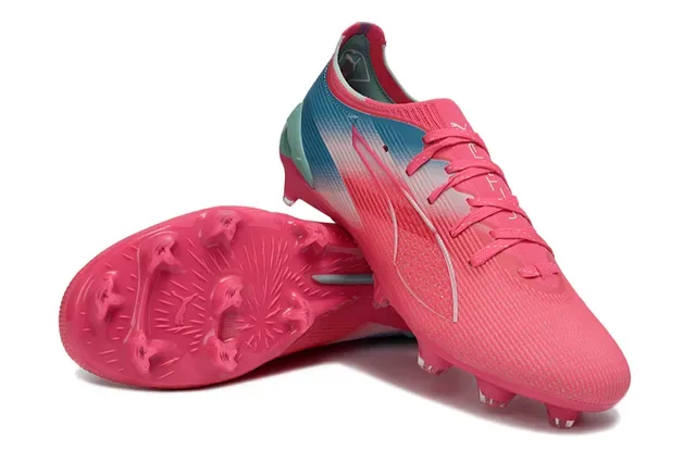 Puma Chaussures de football à empeigne basse en tricot color blocking gradient rose bleu surface terrain ferme 4