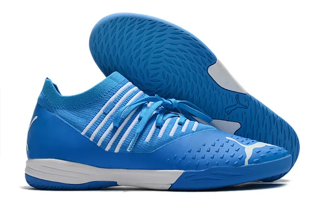 Puma Tênis de futebol indoor com upper de knit branco e laranja, overlays listrados bege 9