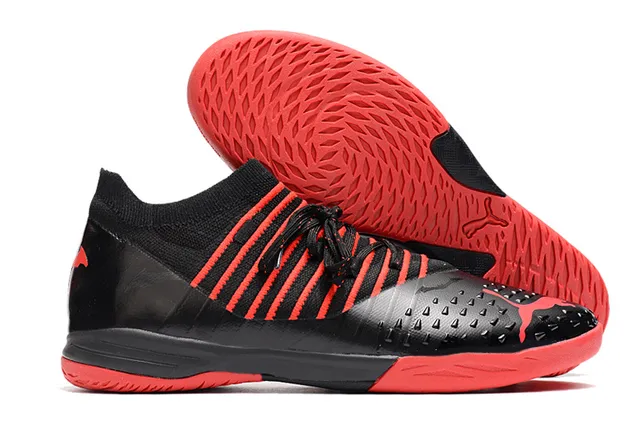 Puma Tênis de futebol indoor com upper de knit branco e laranja, overlays listrados bege 12
