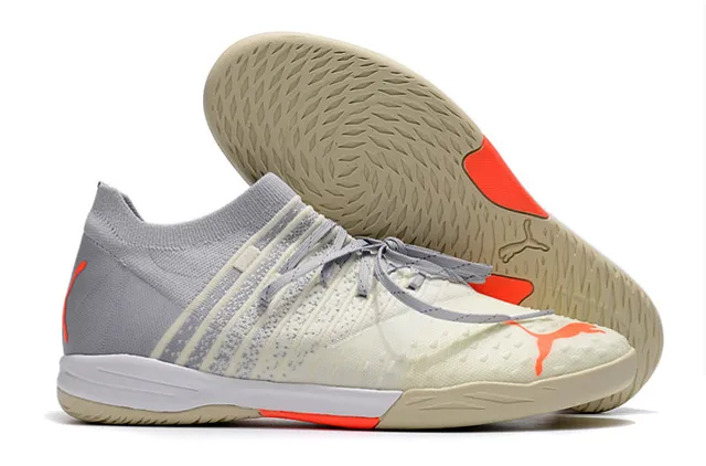 Puma Tênis de futebol indoor com upper de knit branco e laranja, overlays listrados bege 13