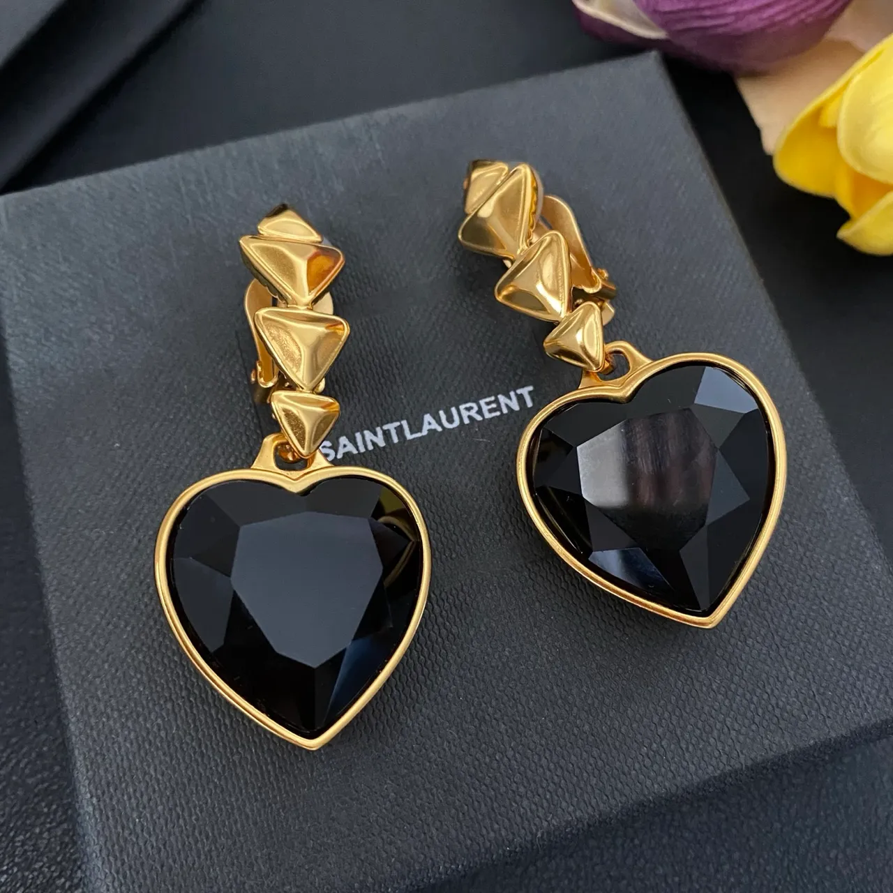Saint Laurent Boucles d'Oreilles Métal Or Noir Pierre Cœur Facetée 7