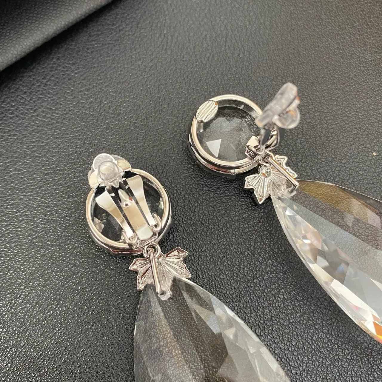 Saint Laurent Boucles d'oreilles Cristal Goutte 3