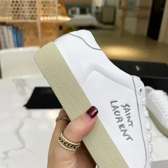 Saint Laurent Blanc Beige Cuir Brodé Logo Style de vie Sneakers 5