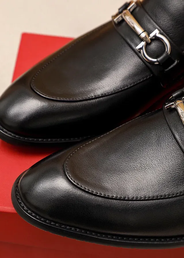 Salvatore Ferragamo Gancini Black Leather Horsebit Loafers 8